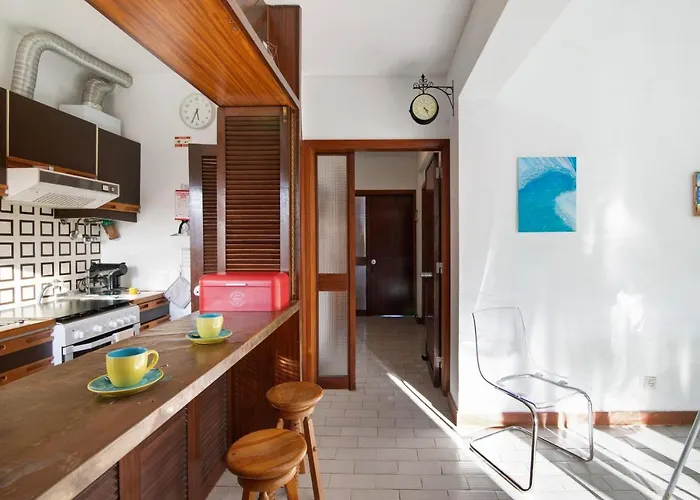 Good Wave House *