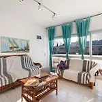 Good Wave House