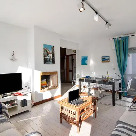 アパート Good Wave House *